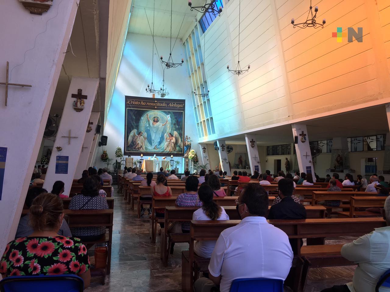 En Xalapa, católicos celebran la Pascua de Resurrección