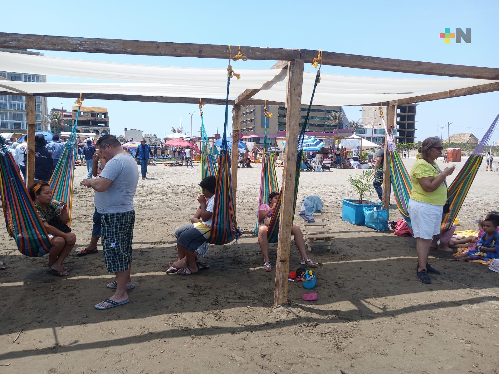 Autoridades municipales supervisan playas de Coatzacoalcos