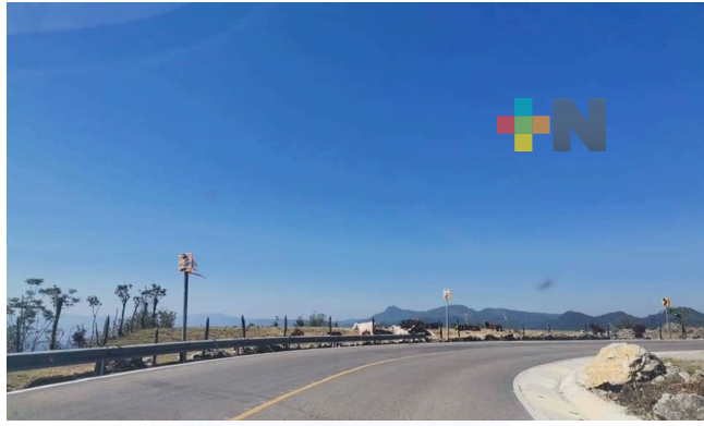 Reconocen habitantes de Zontecomatlán a Gobierno estatal por atender carretera en abandono