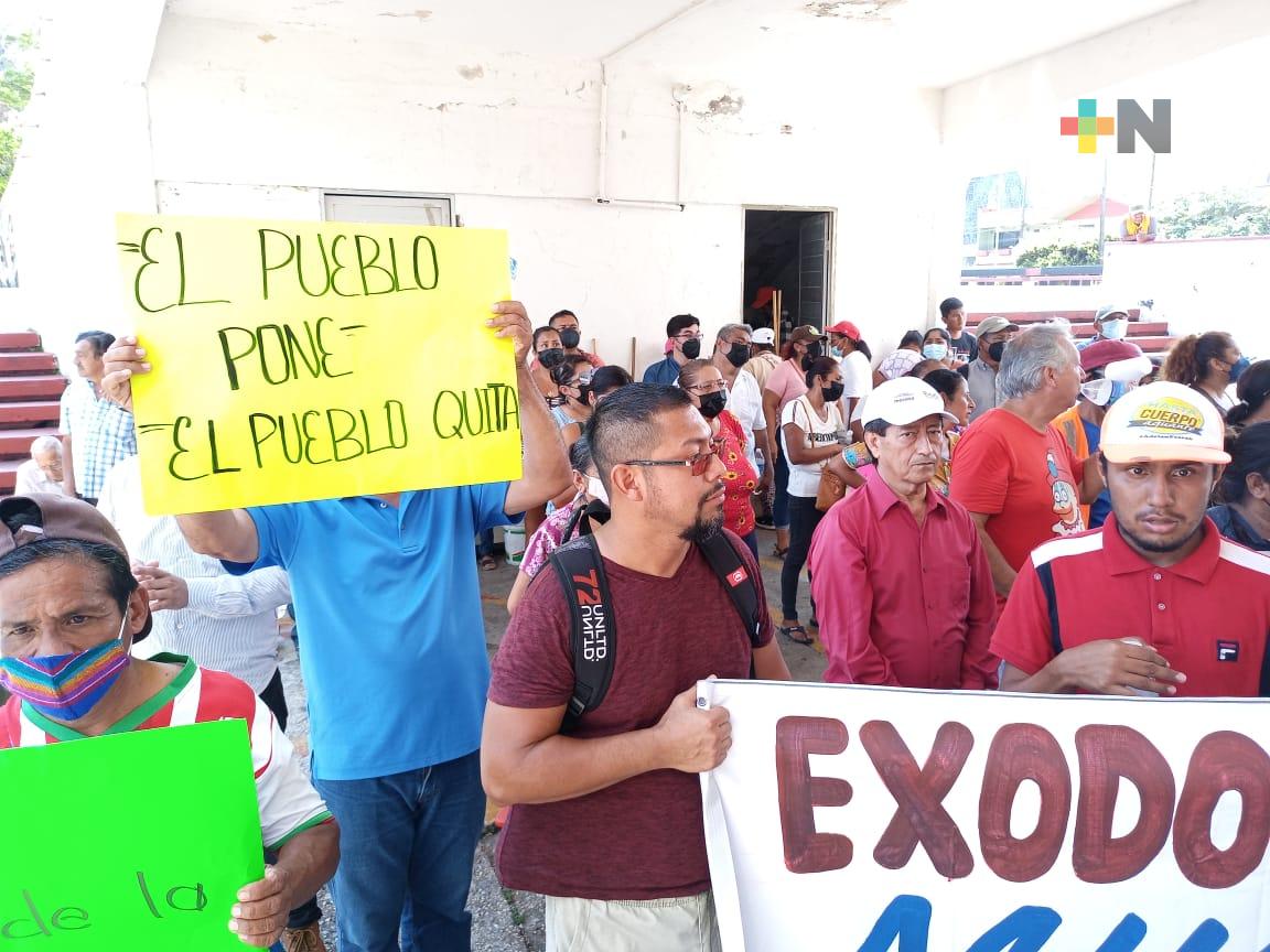 En congregación de Coatzacoalcos piden aclarar resultados de elección de agente municipal