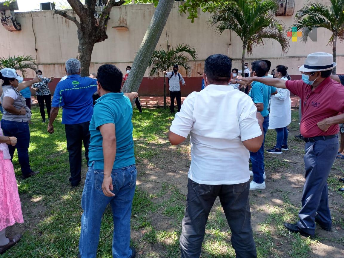Ponen en marcha programa de activación para adultos mayores en Coatzacoalcos