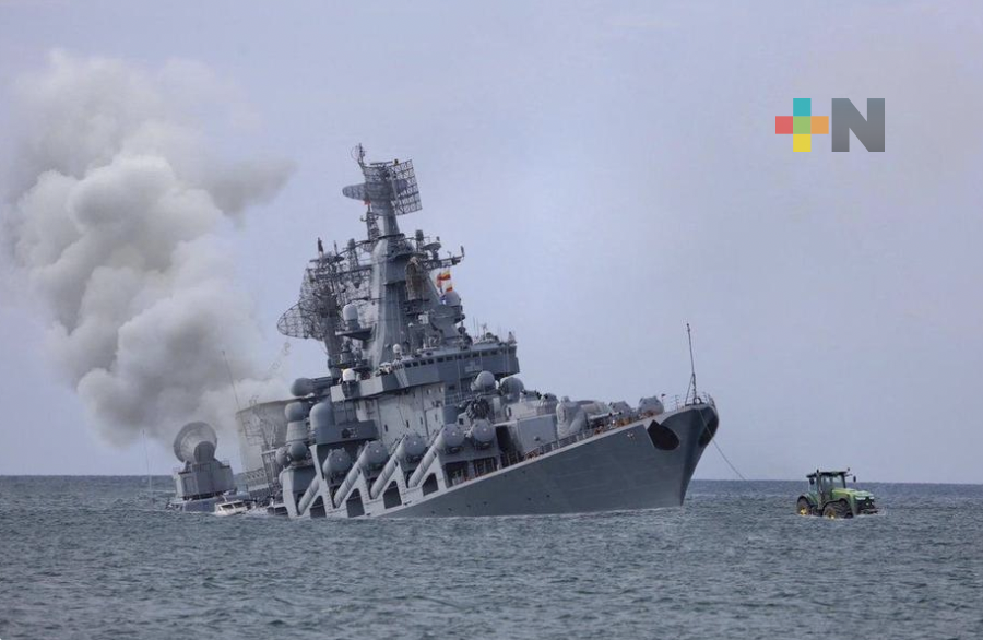 Ucrania hunde buque de guerra, las tropas rusas advierten más ataques en Kiev