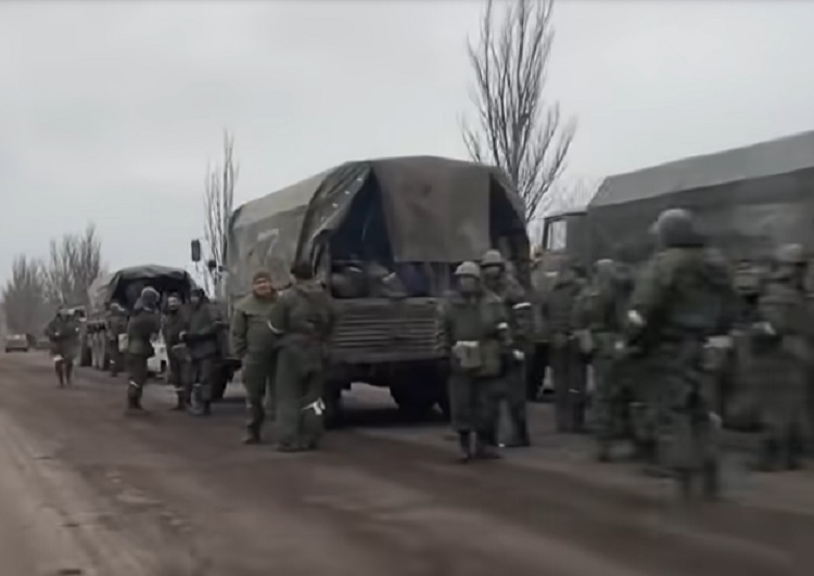Ejercito ruso da ultimátum a soldados ucranianos que resisten en Mariúpol