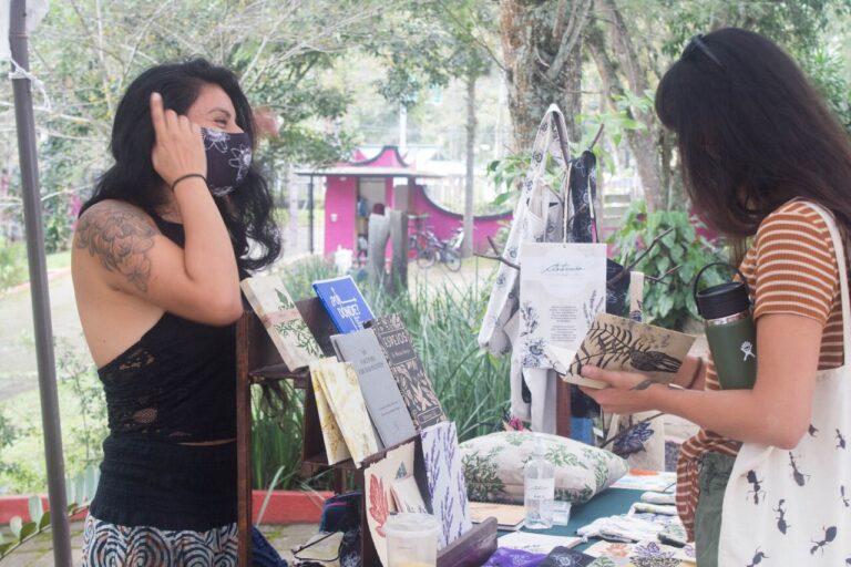 Invita el IVEC a expoventa de gráfica en el Jardín de las Esculturas