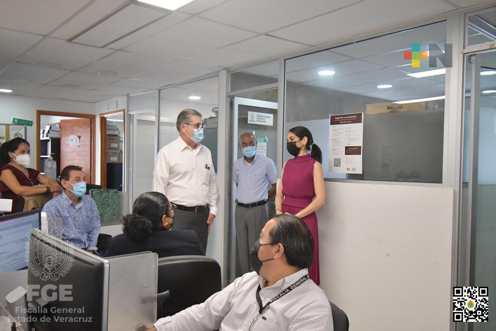 Fiscal del estado visita Contraloría Interna; quiso escuchar de primera mano necesidades