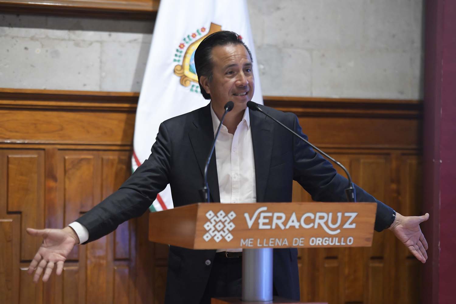Se ha atendido las 10 regiones de Veracruz: Cuitláhuac