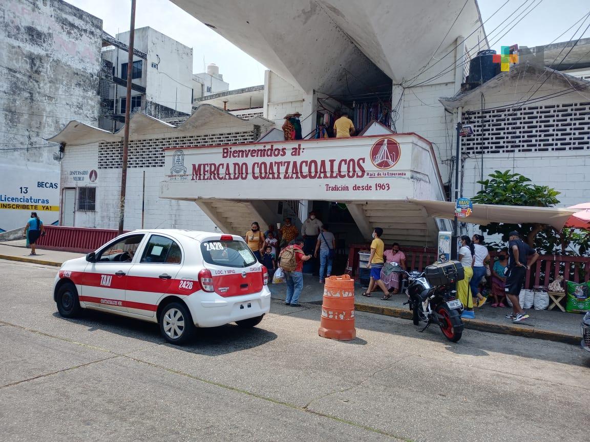 Locatarios de mercados de Coatzacoalcos buscan estrategias para incrementar ventas