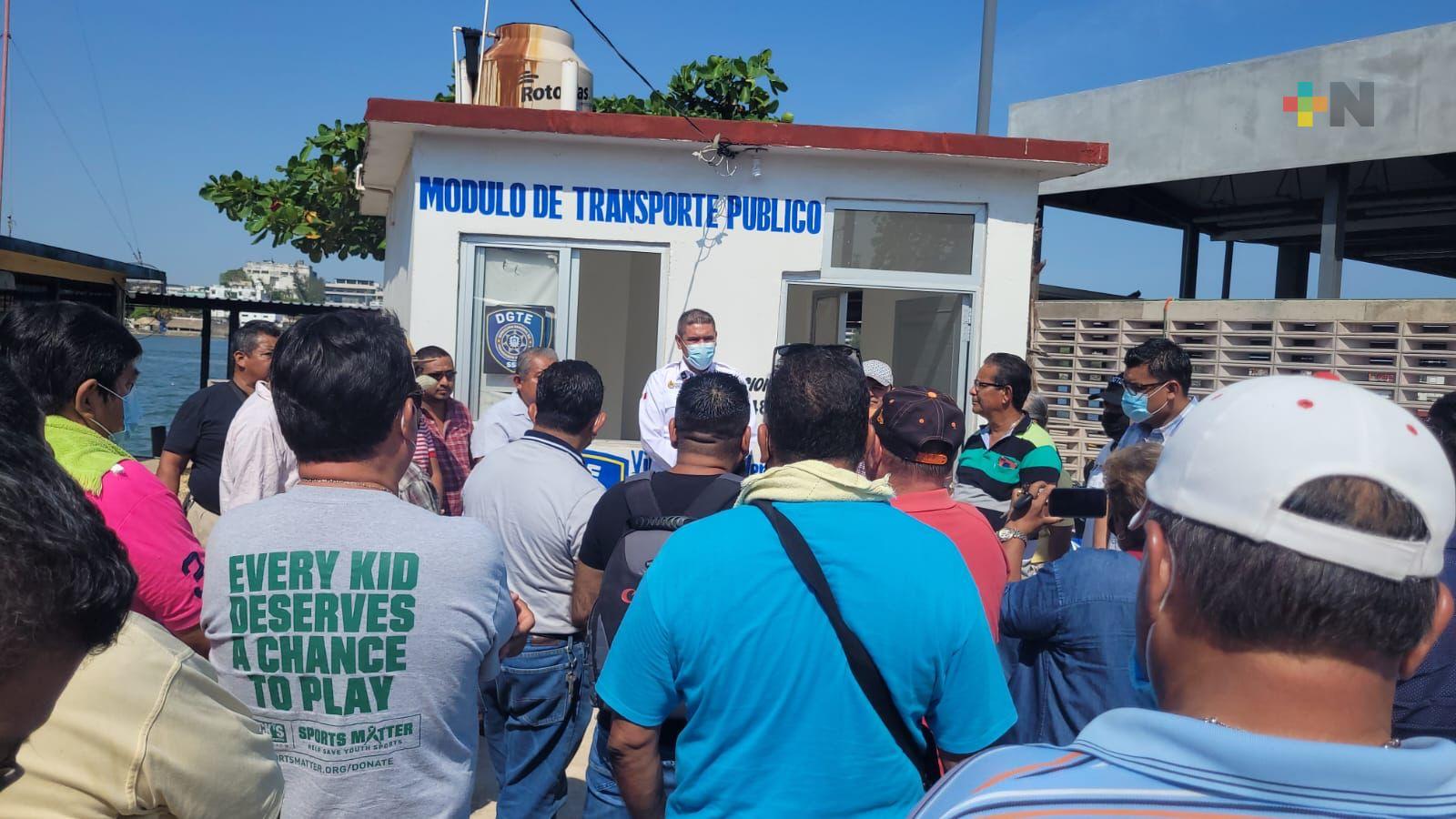 Coatzacoalcos instala módulo para conciliar diferencias entre usuarios y taxistas