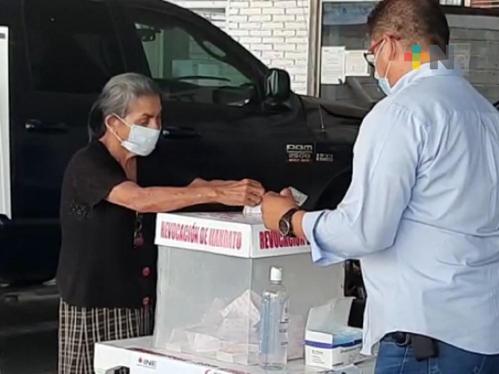 En calma inicia jornada de votación para la Revocación de Mandato en Tuxpan