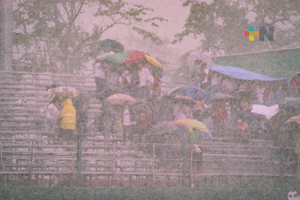 Lluvia obliga a reprogramación en Macuspana