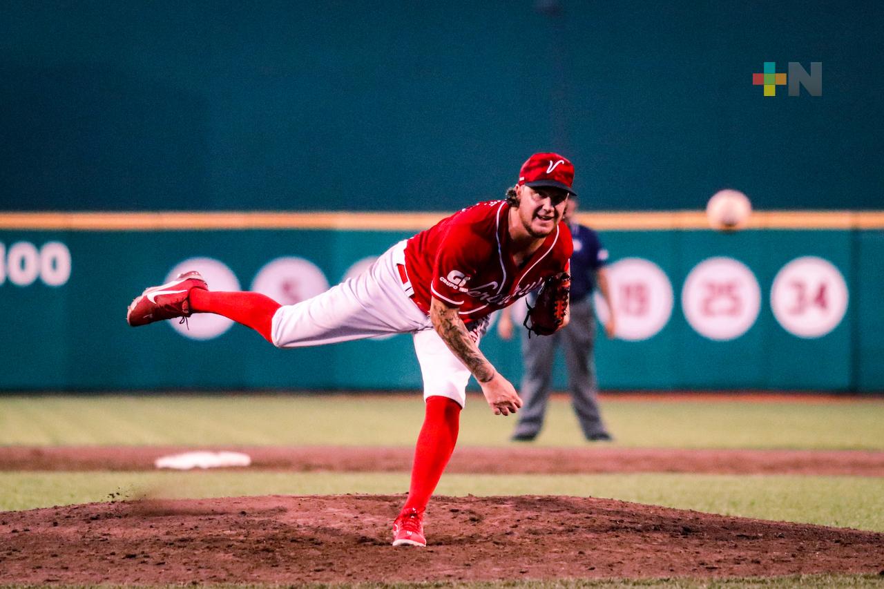 “El Tiburón” Unsworth  listo para frenar a Pericos