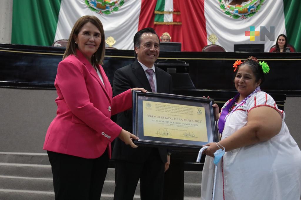 Las mujeres indígenas son grandes y son ejemplo; siempre las vamos a acompañar, afirma el Gobernador Cuitláhuac García
