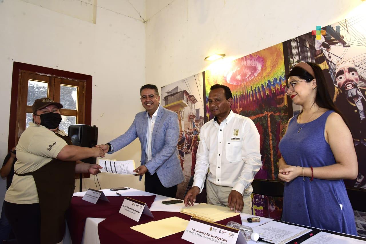 Entrega SECTUR constancias de competitividad laboral