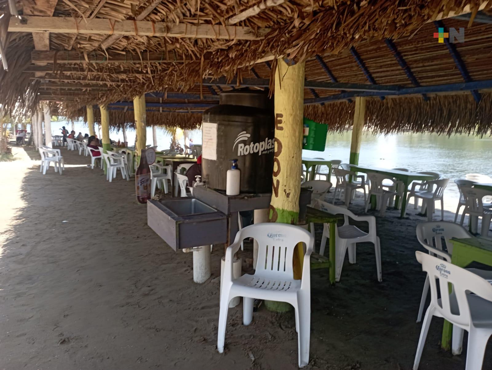 Palaperos, restauranteros y prestadores de servicios buscan realizar tianguis en Tuxpan