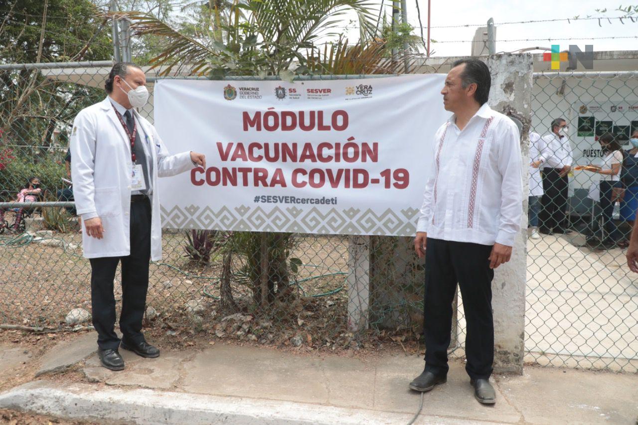 En 841 centros de Salud se están aplicando vacunas contra el COVID-19: Gobernador