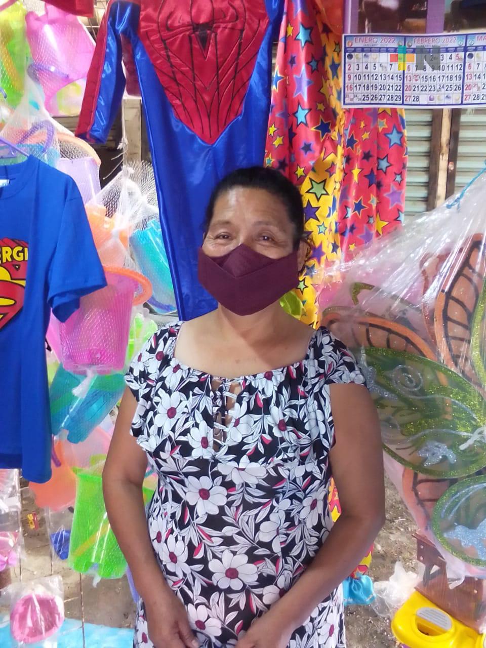 Locatarios de mercado de Tuxpan esperan buenas ventas por Día del Niño