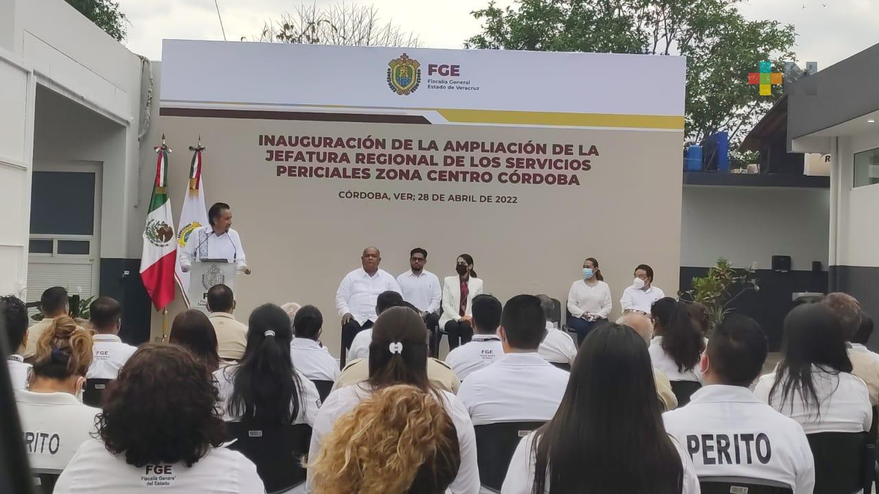 Inaugura Gobernador ampliación de Servicios Periciales en Córdoba