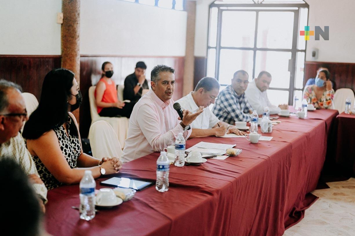 Realizan mesa de trabajo para proyectos turísticos en Tuxpan y la Huasteca