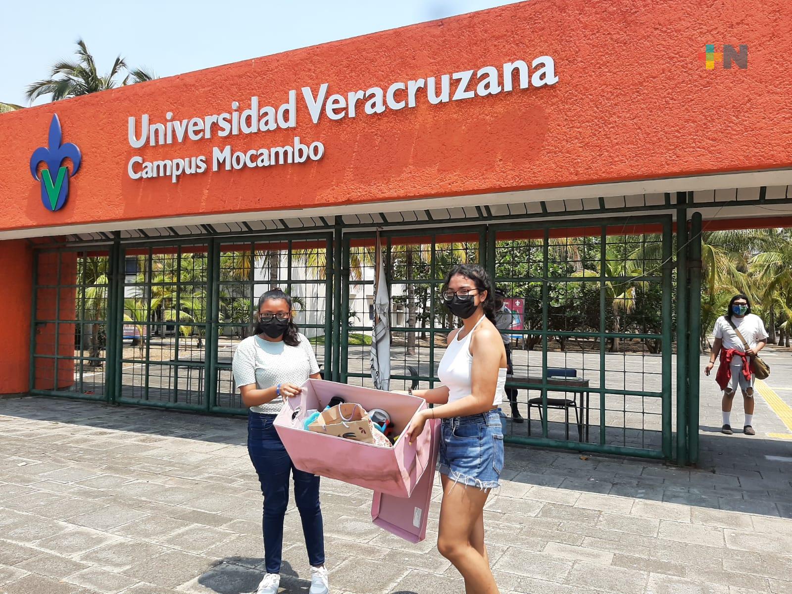 Estudiantes de la UV acopian juguetes para infantes de CAM de Veracruz