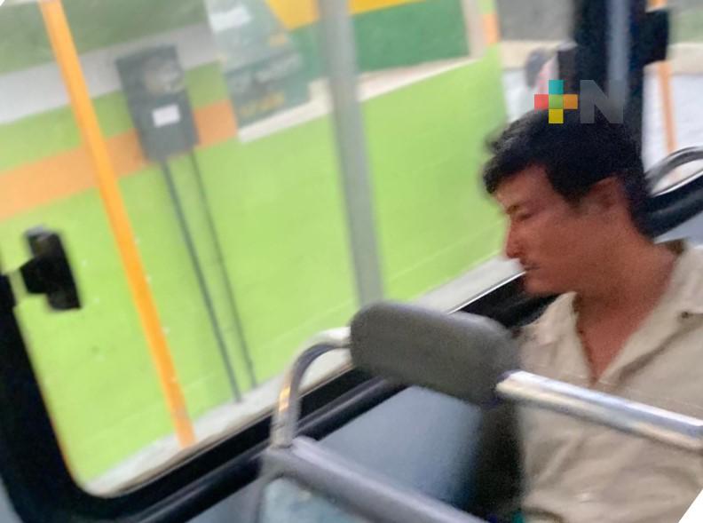 En redes sociales, joven denuncia haber sido acosada en urbano del puerto de Veracruz