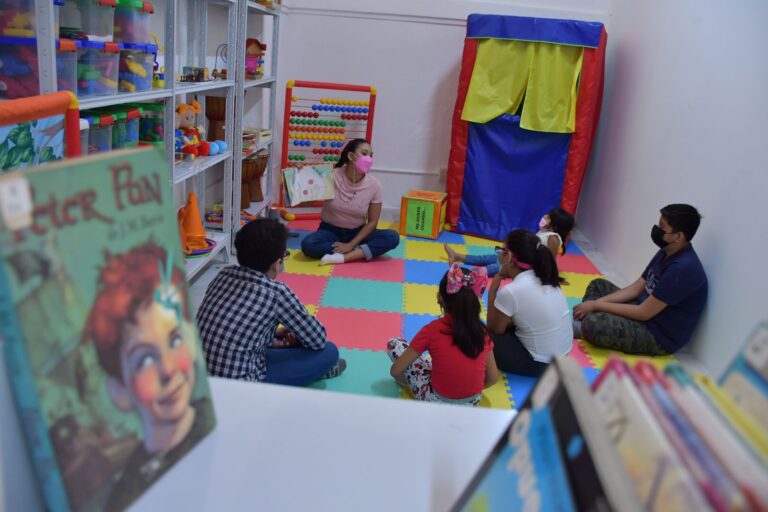 El Centro Cultural Atarazanas celebra la niñez con la apertura de la biblioteca y ludoteca “Francisco del Paso y Troncoso”