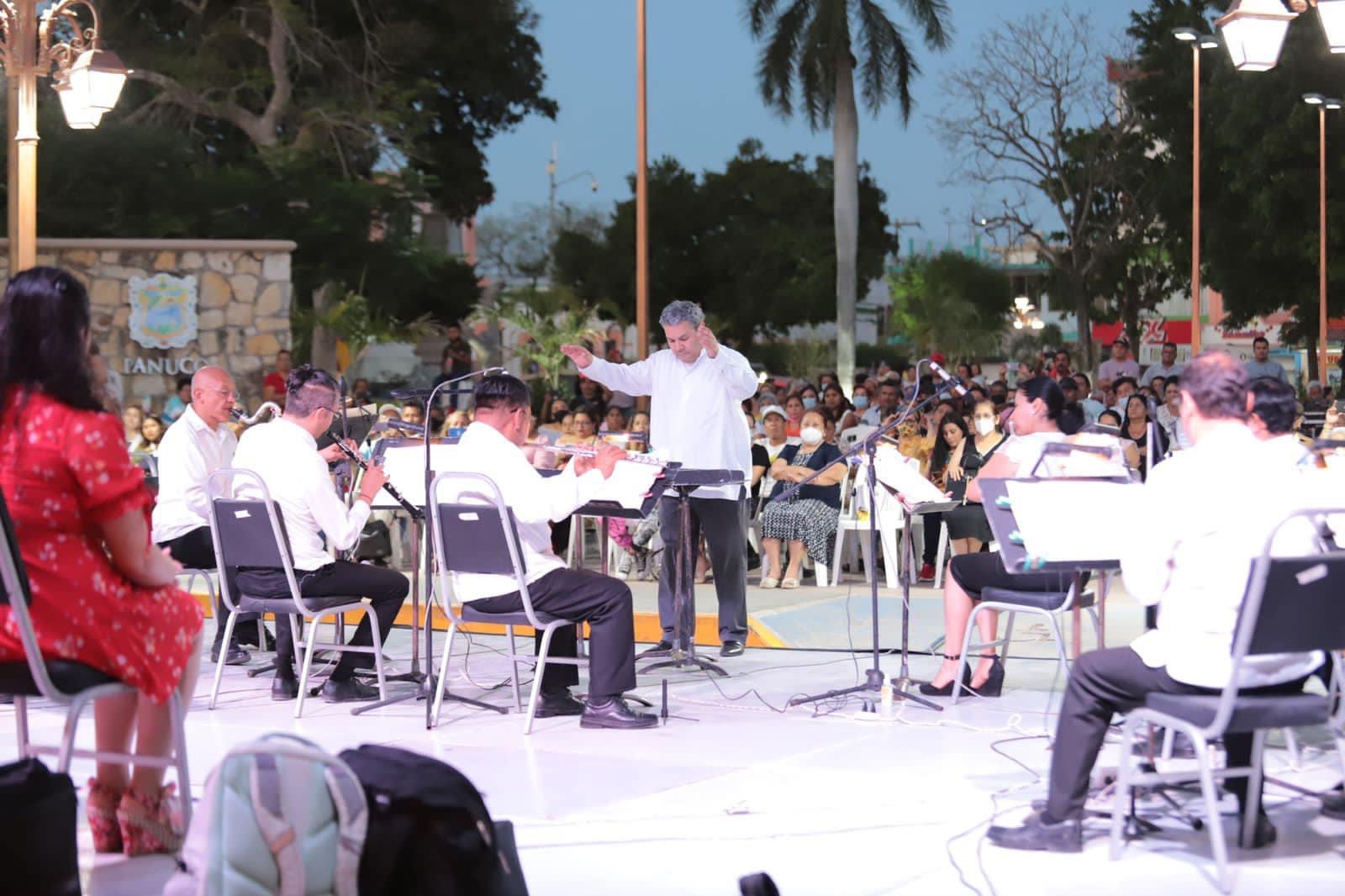 Exitosa presentación de la Banda Sinfónica del Estado, en concierto por los 500 años de Pánuco: Eric Cisneros