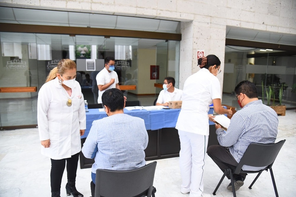 Instalan módulo de vacunación contra Covid en Congreso del Estado