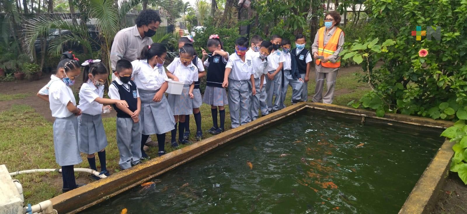 Estudiantes destacados visitan Unidad de Manejo Ambiental del Asipona