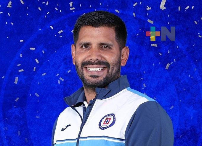 Cruz Azul despidió al auxiliar técnico, el veracruzano Joaquín Velázquez