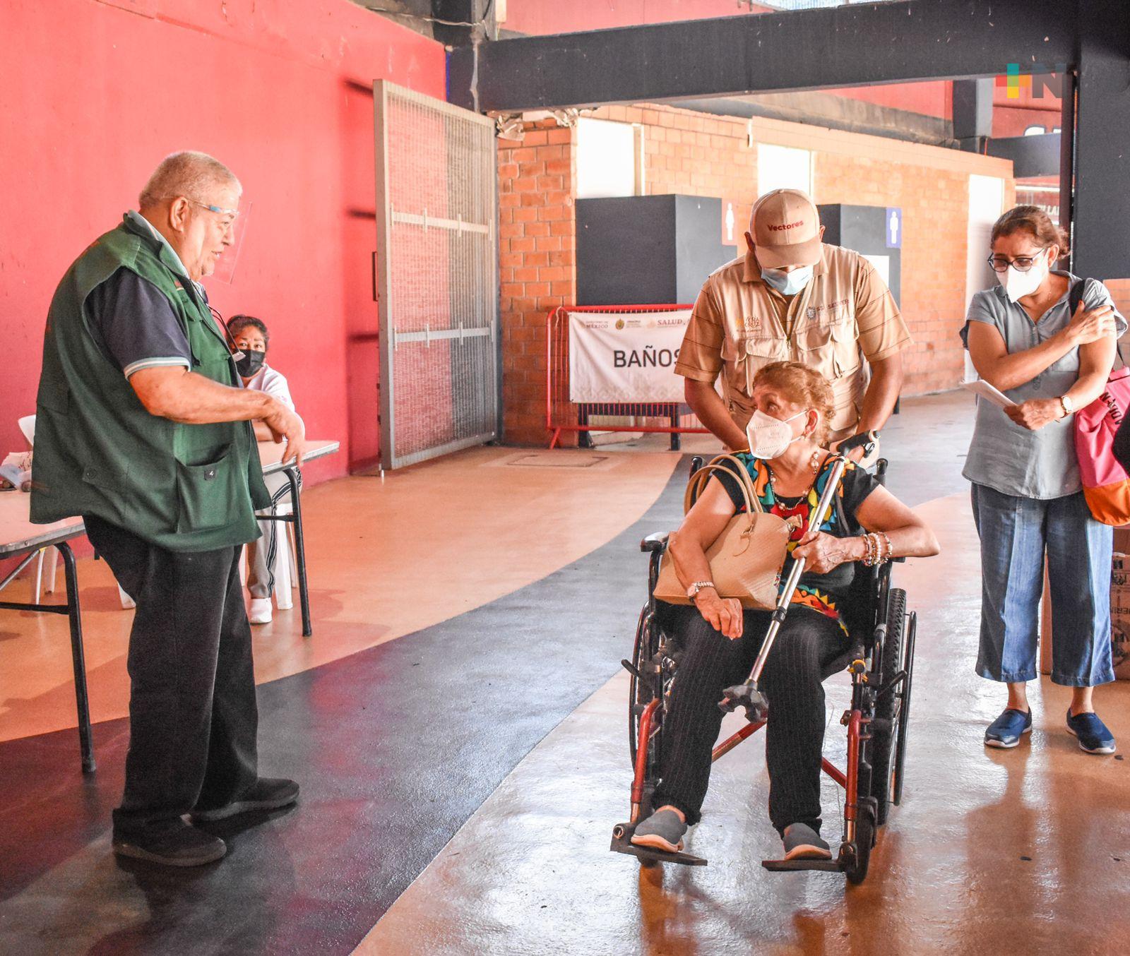 Mayores de 60 años recibirán segunda dosis de refuerzo en Veracruz y Boca del Río