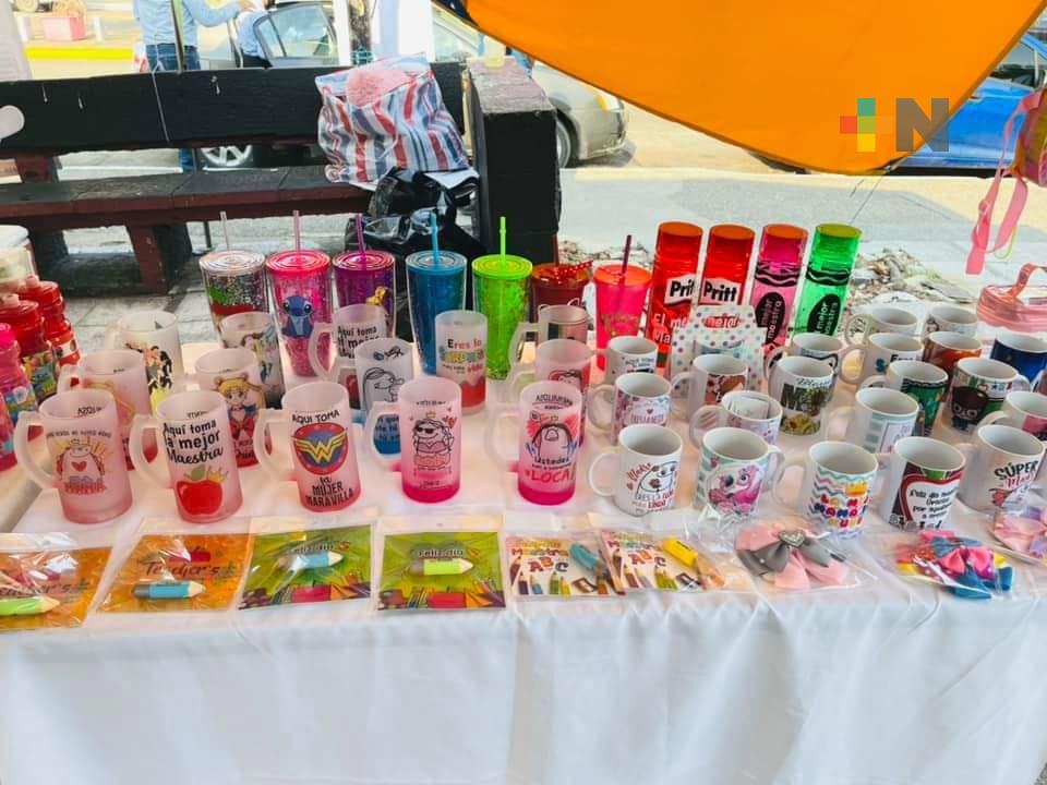 Emprendedores realizaron Expo Venta con motivo del día de las madres en Coatzacoalcos