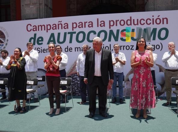 Estados del centro del país serán apoyados para aumentar producción agrícola: AMLO