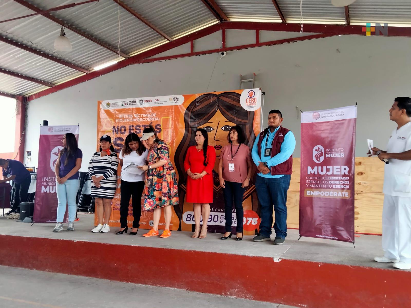 Instituto Veracruzano de las Mujeres llevó servicios gratuitos al municipio de Emiliano Zapata