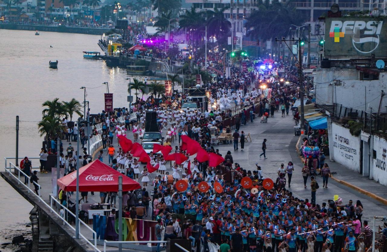 Más de 50 mil personas disfrutaron del Carnaval de Tuxpan 2022