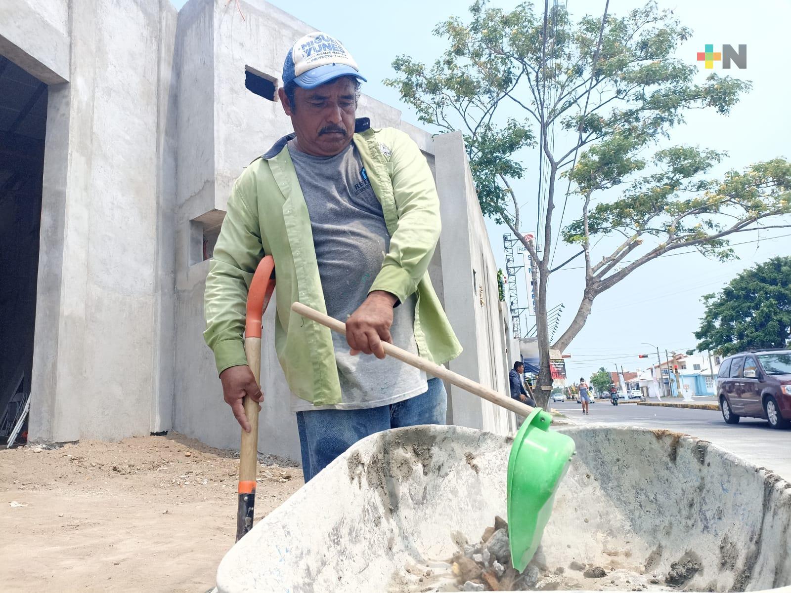 Don Ángel: Más de media vida dedicada a la construcción