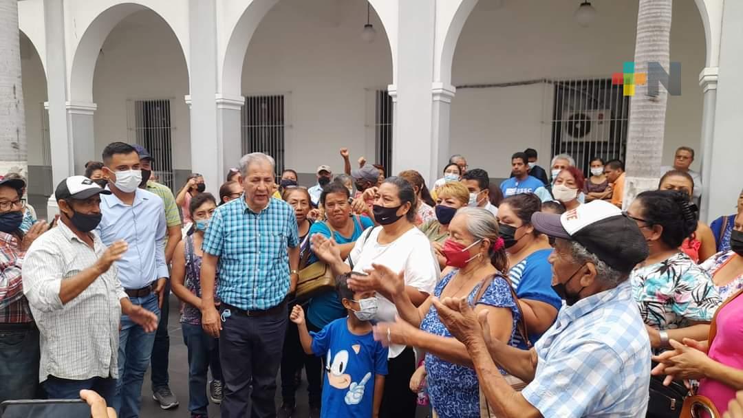 Protestan antorchistas por falta de agua en  colonias de Veracruz