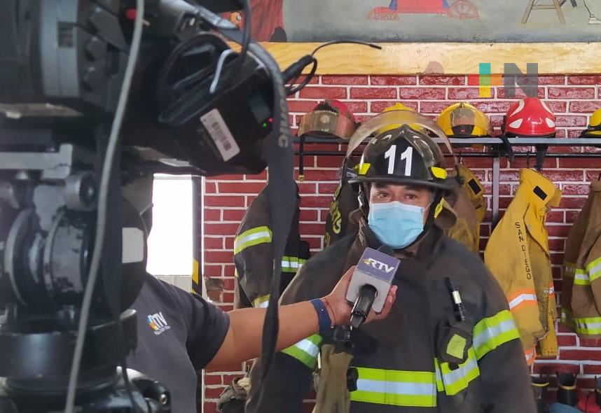 A pesar de carencia de personal, Bomberos de Xalapa mantiene apoyo a ciudadanía