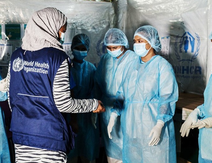 Casos de Covid-19 descienden globalmente, pero suben un 13% en América