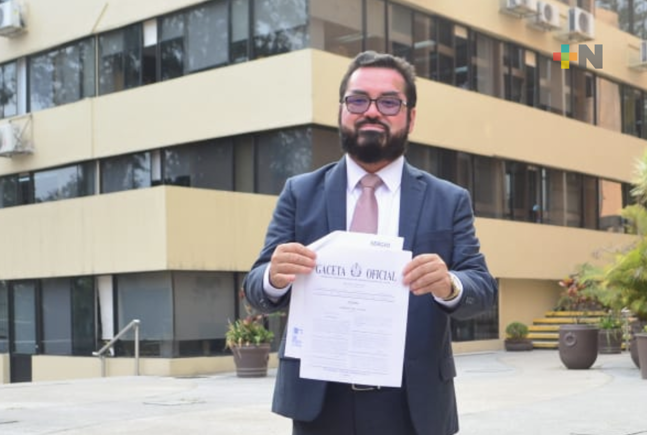 Cumple Sergio Guzmán con la juventud; UV tendrá campus en Agua Dulce