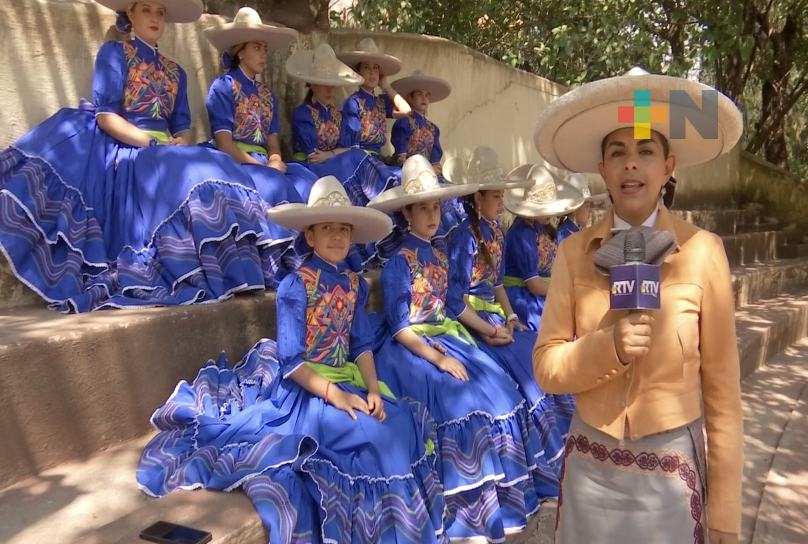 Escaramuzas de Xalapa  participaron en Selectivo Estatal de Charrería