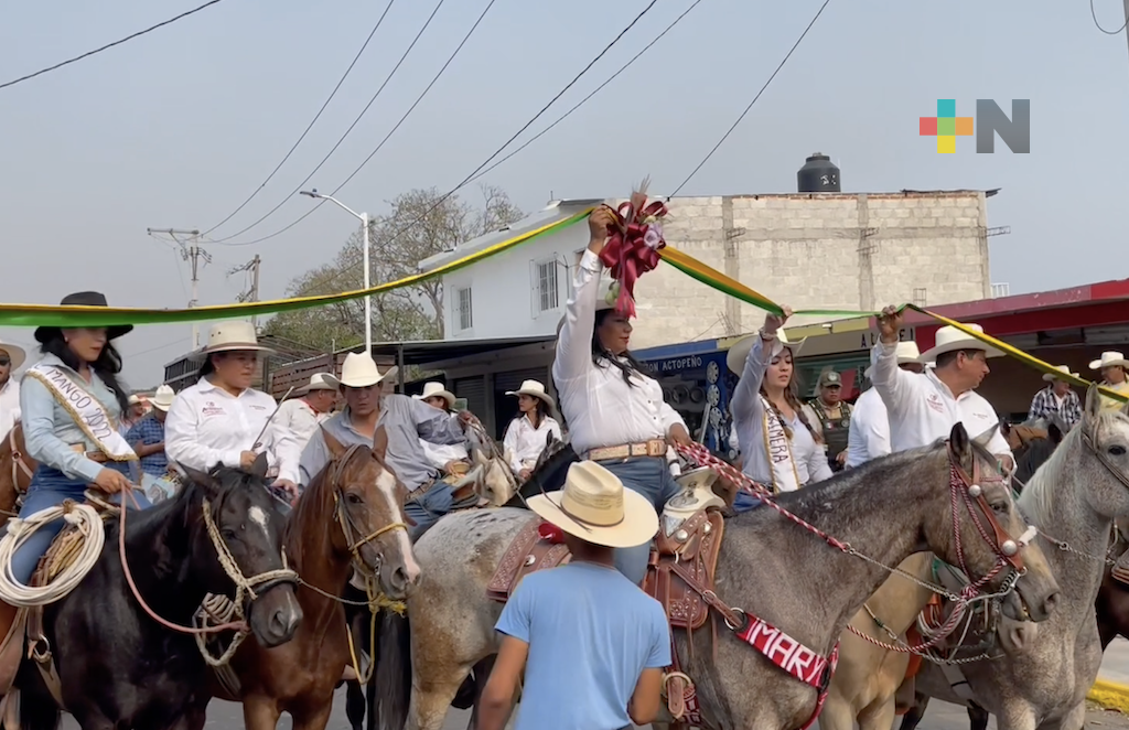 En Actopan inició la Feria del Mango 2022