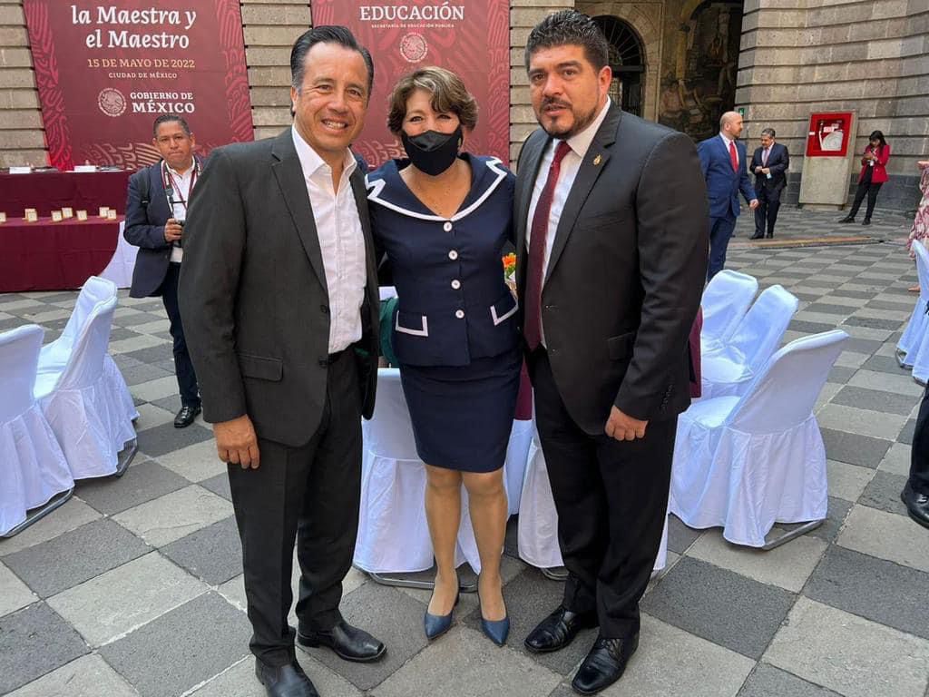 Envía Cuitláhuac García felicitaciones al Magisterio