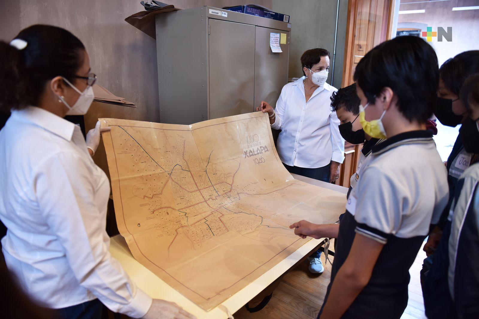 Fomenta Ayuntamiento cultura archivística entre la infancia