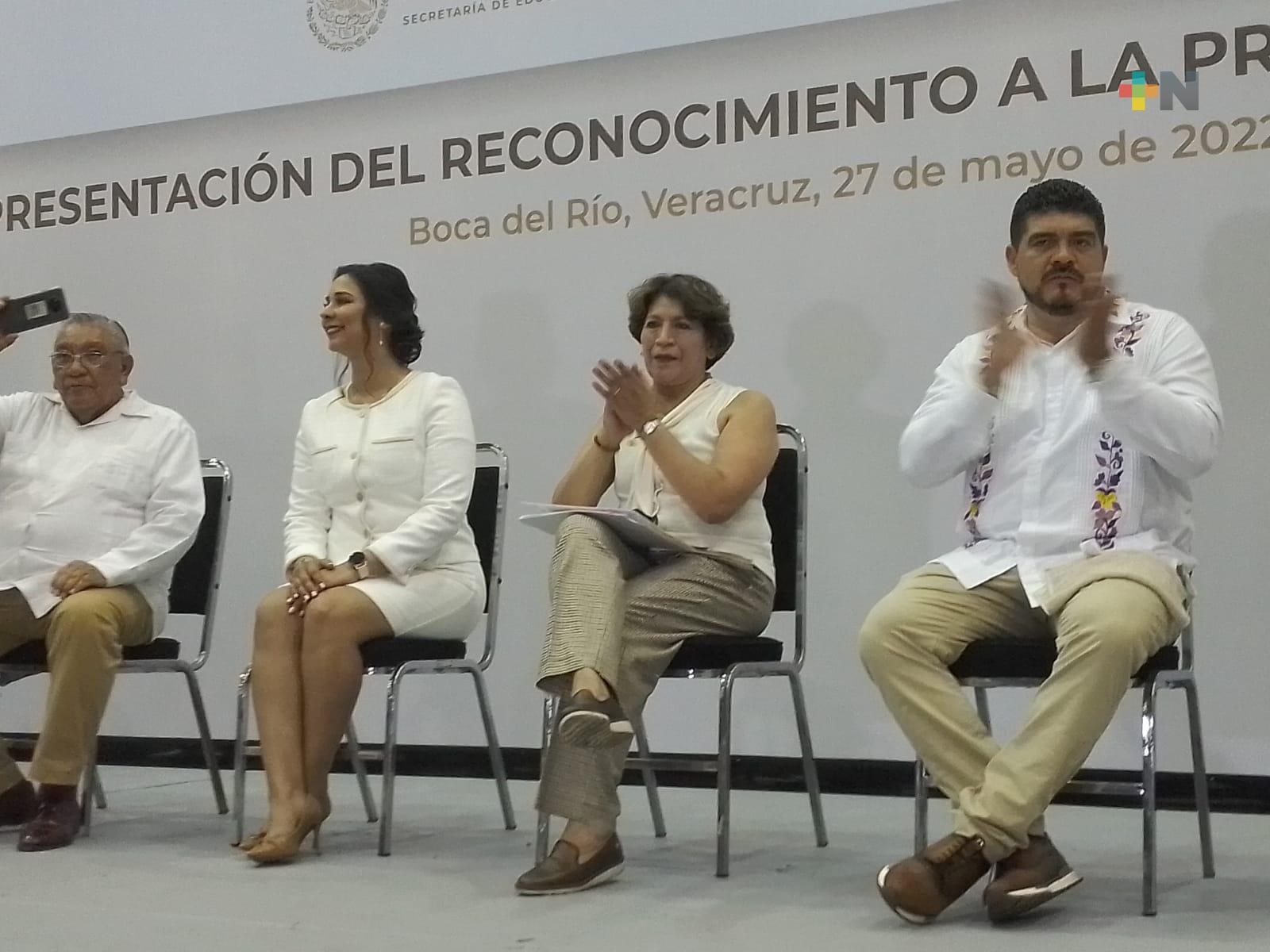 Gobierno federal destinará mil 400 millones de pesos para escuelas veracruzanas: Zenyazen Escobar