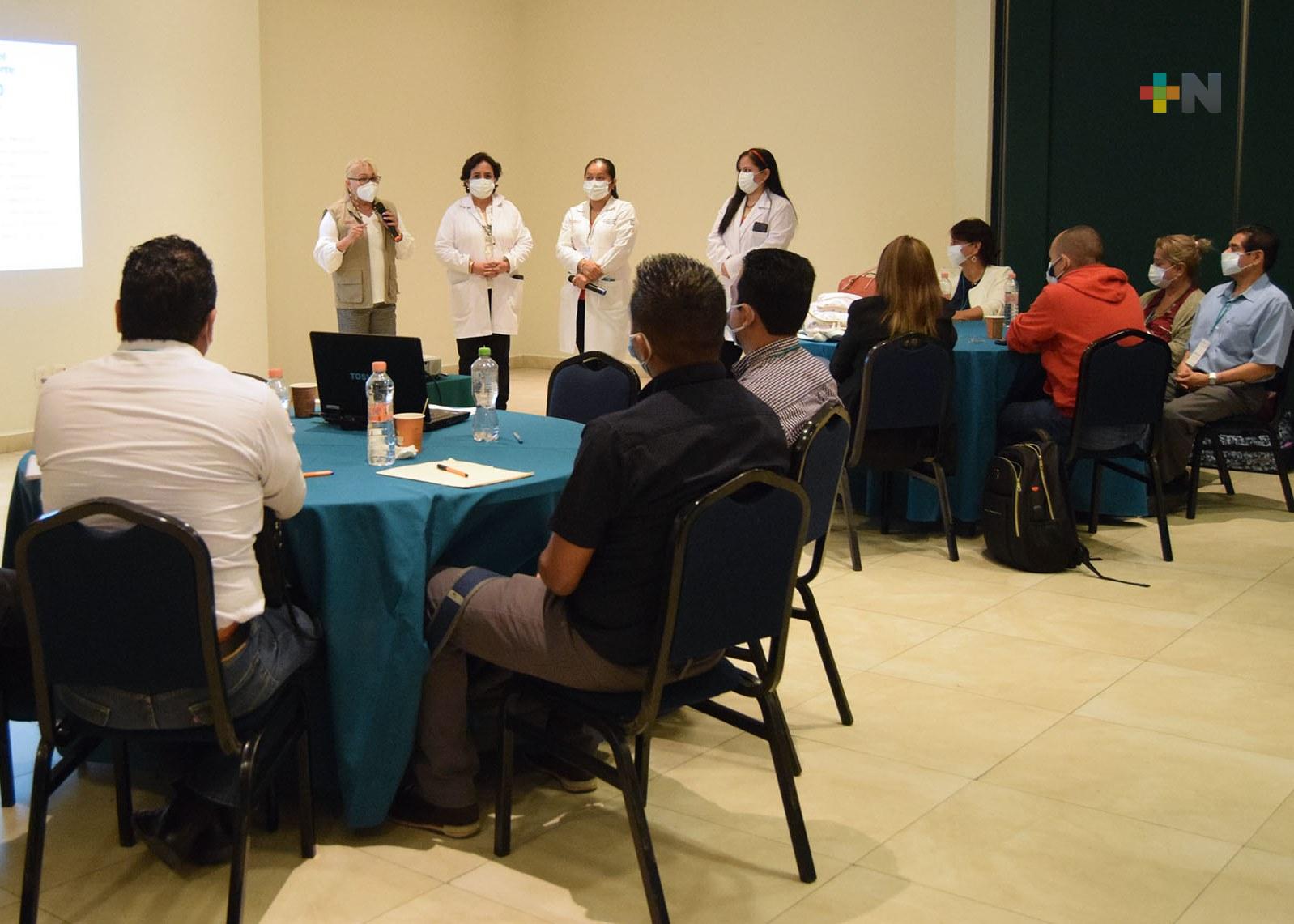 Imparte IMSS Veracruz Norte capacitación para mejorar dirección de unidades médicas