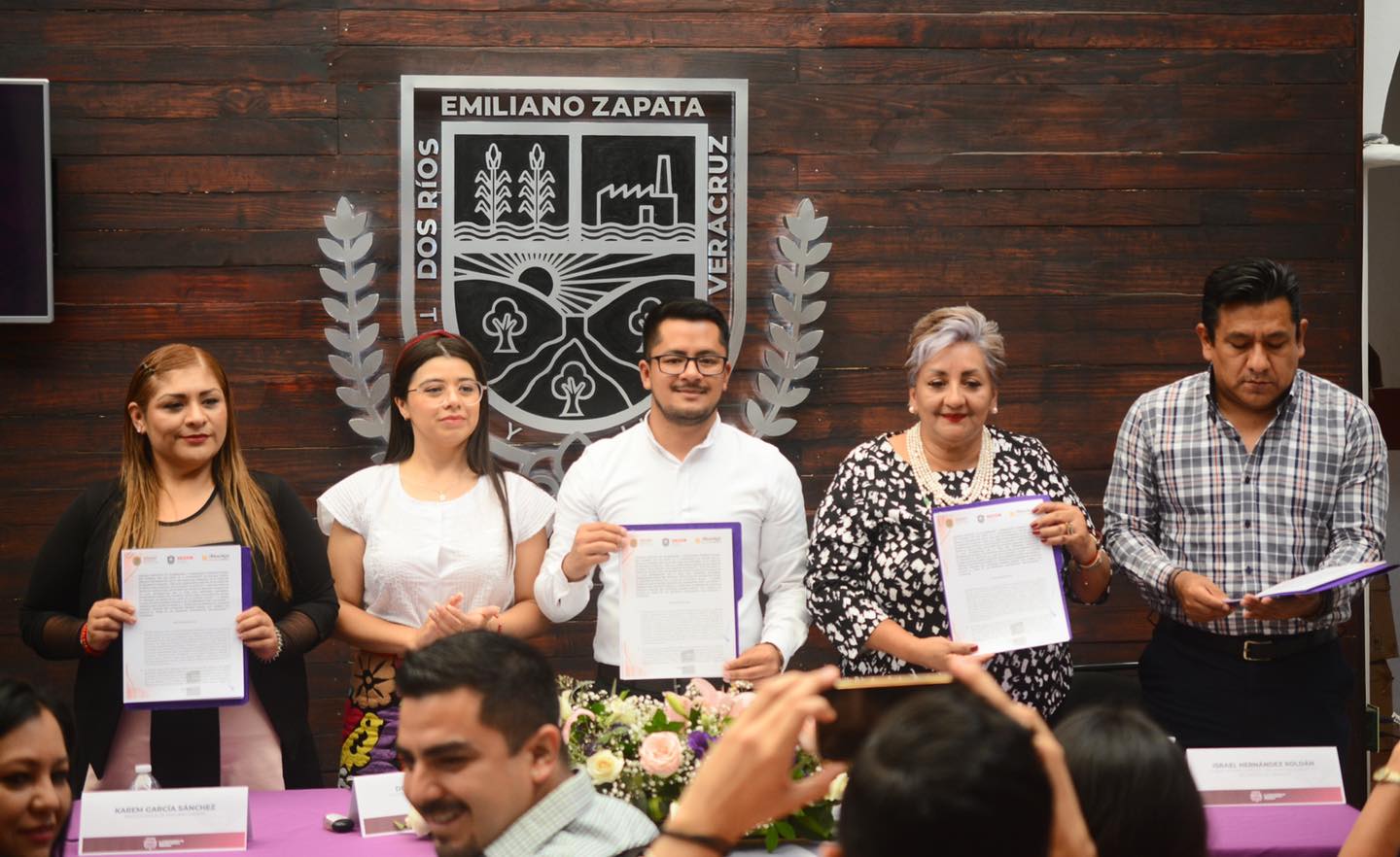 Firman convenio de colaboración municipio de Emiliano Zapata y Cejum