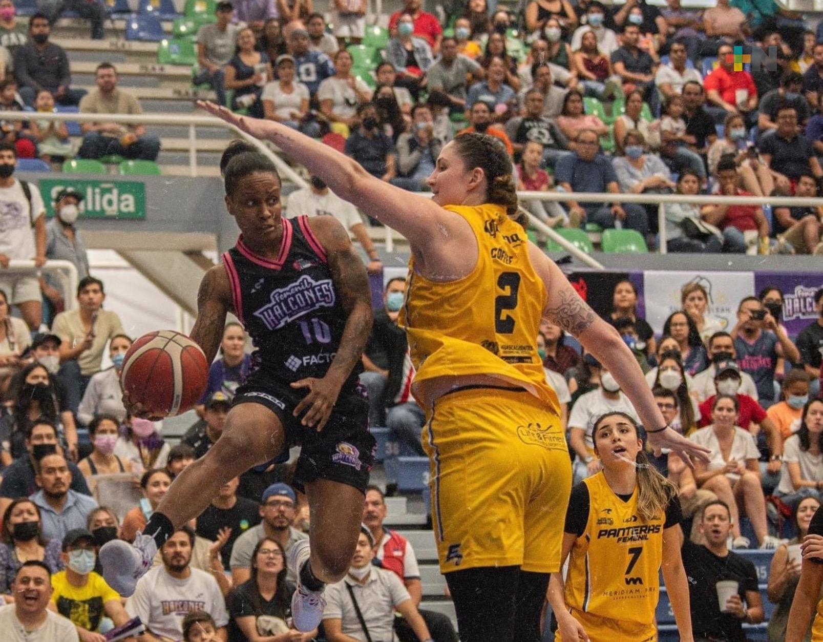Halcones de Xalapa Femenil vence por score de 72-65 a las Panteras