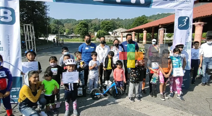 Realizan exitosa Carrera Ciclista, en Banderilla