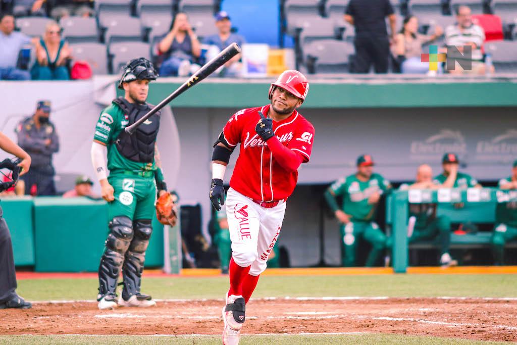 El Águila apalea por pizarra de 12-3 a Yucatán y empareja la serie