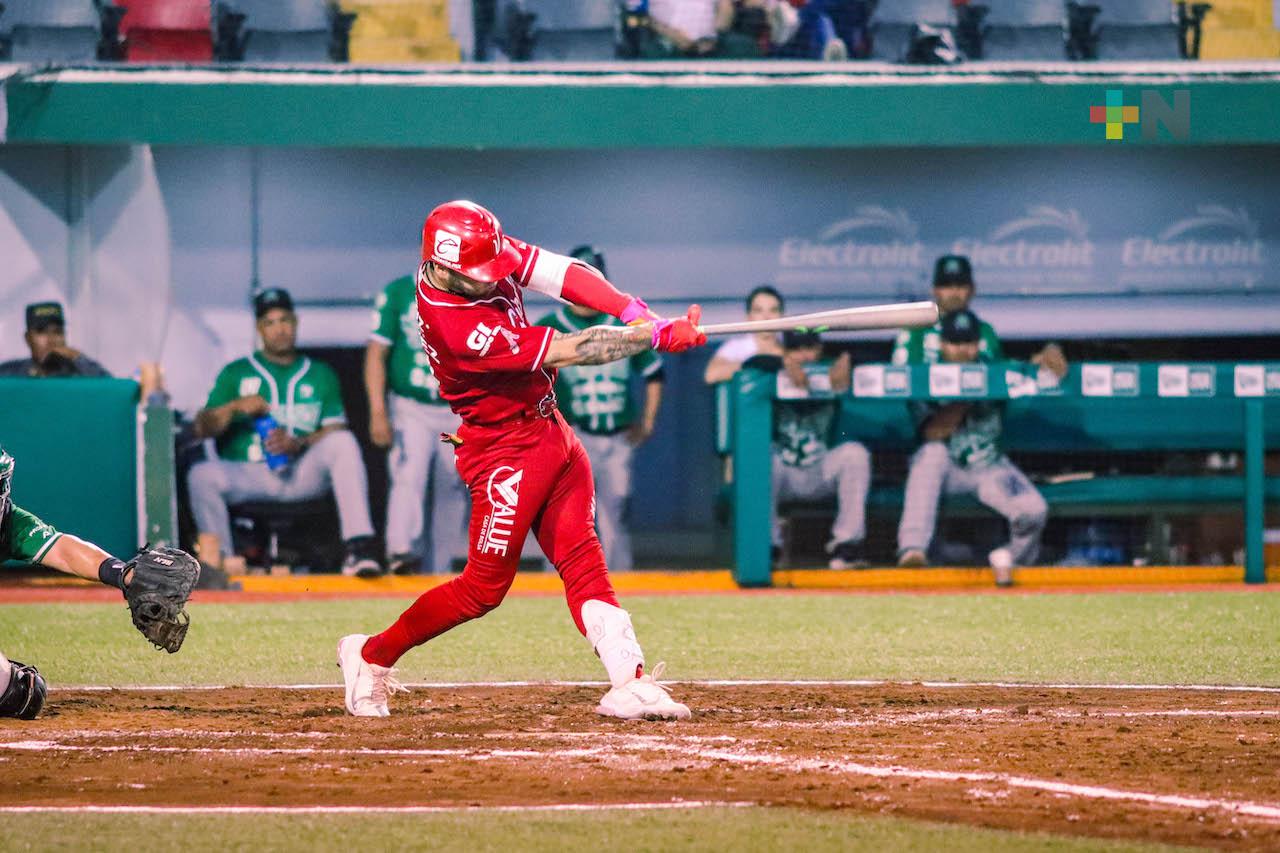 El Águila empareja la serie, blanqueó por pizarra de 4-0 a los Olmecas